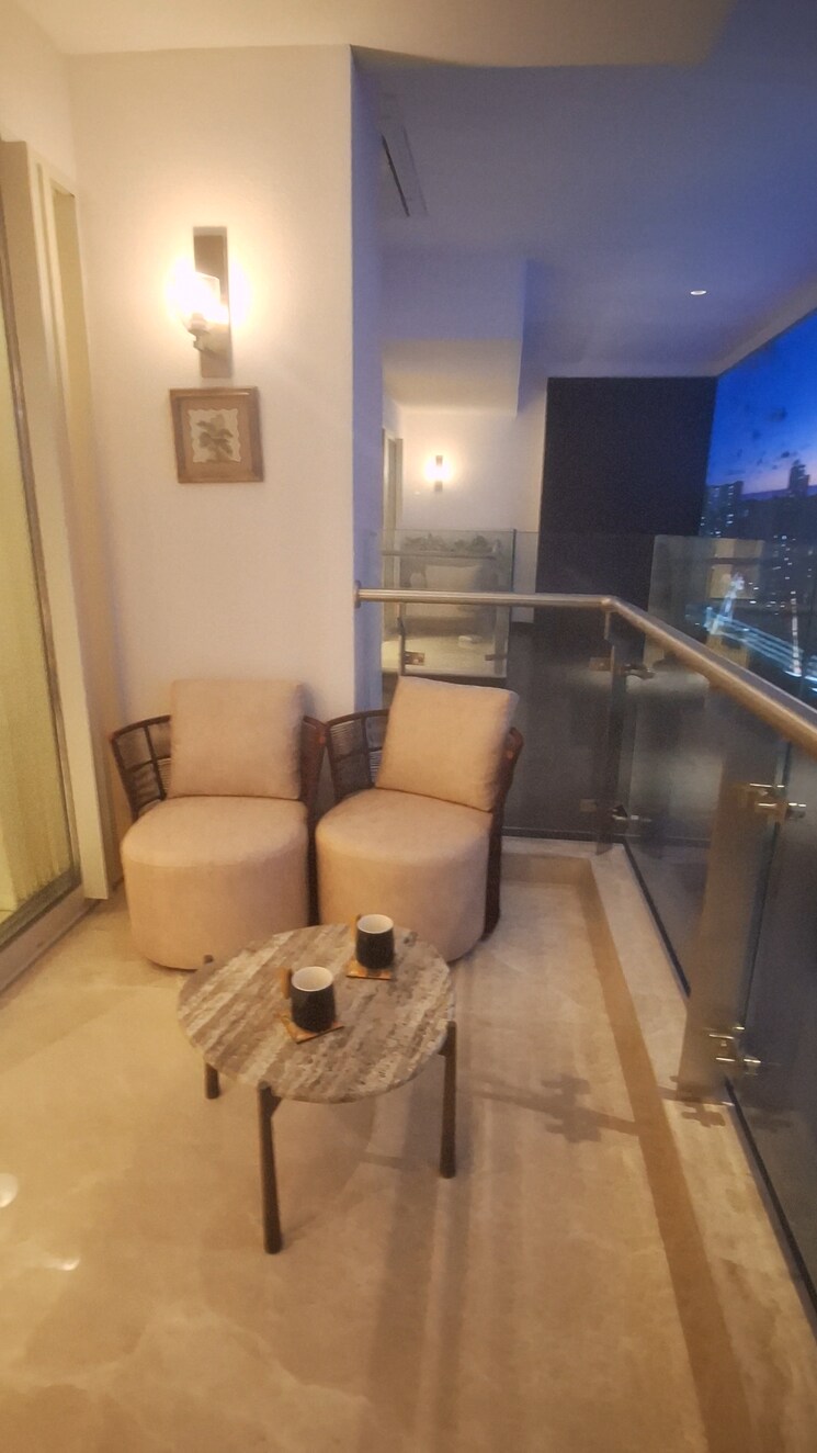 Living Room, dlf-the-westpark 5 Bedroom 3030 Sq.Ft. Penthouse In Andheri West Mumbai 8973155