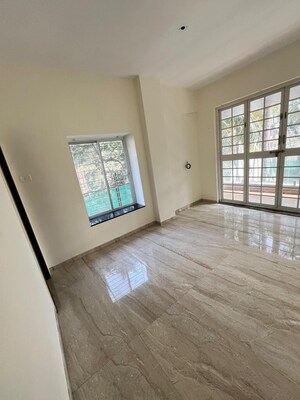 Master Bedroom in 4 BHK Apartment at Deccan Gymkhana – for Sale