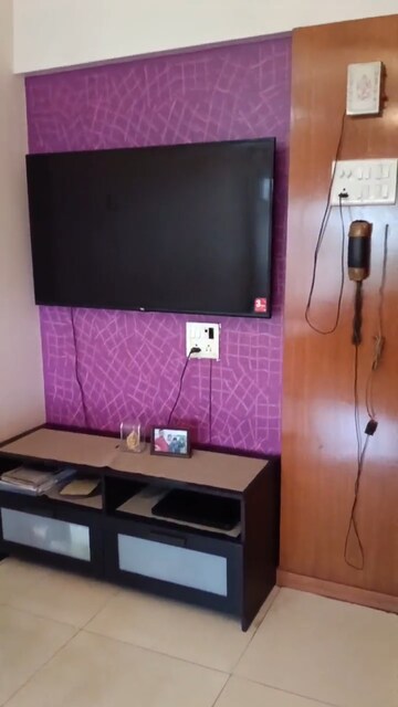 Furnished Amenities in 2 BHK Apartment at Bindra Complex, Andheri East – for Rent