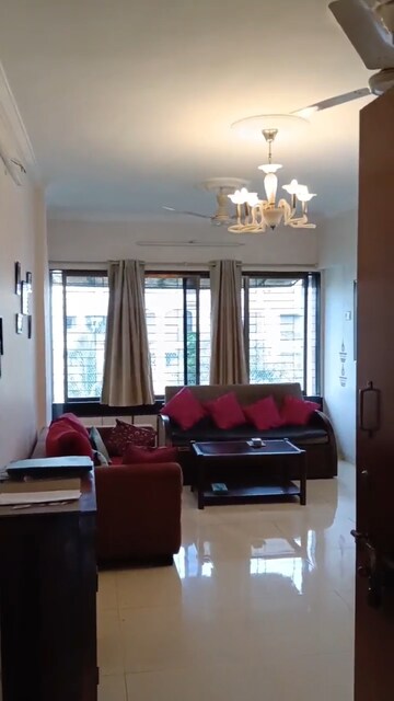 2 BHK Apartment For Rent in Bindra Complex, Andheri East