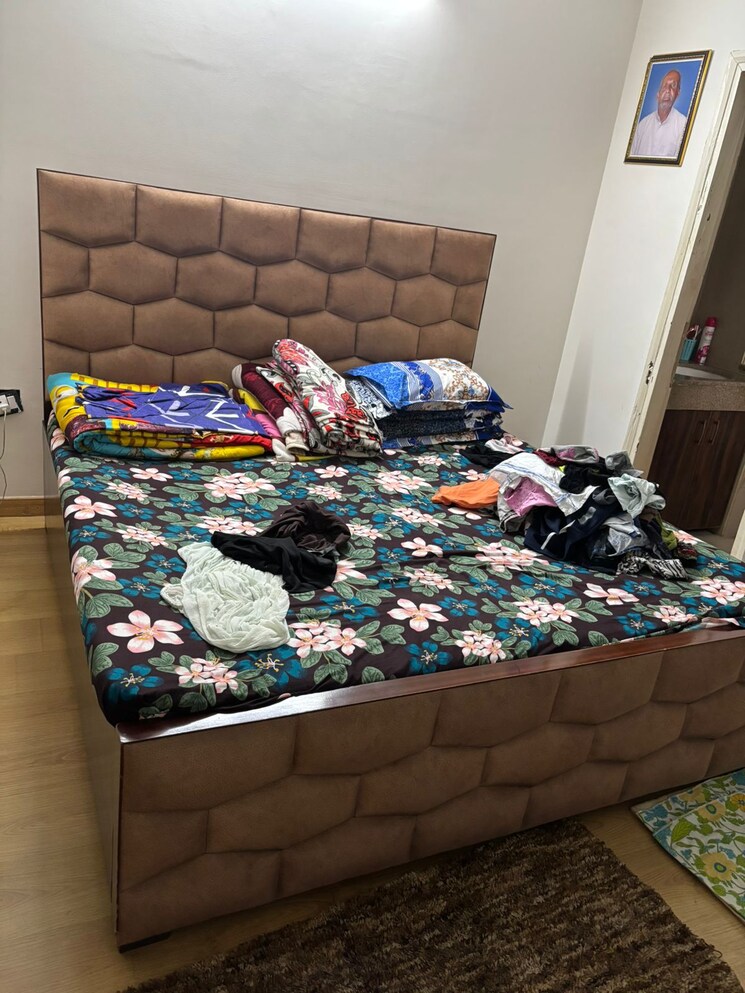 Bedroom, emaar-gurgaon-greens 3 Bedroom 1650 Sq.Ft. Apartment In Sector 102 Gurgaon 8973196