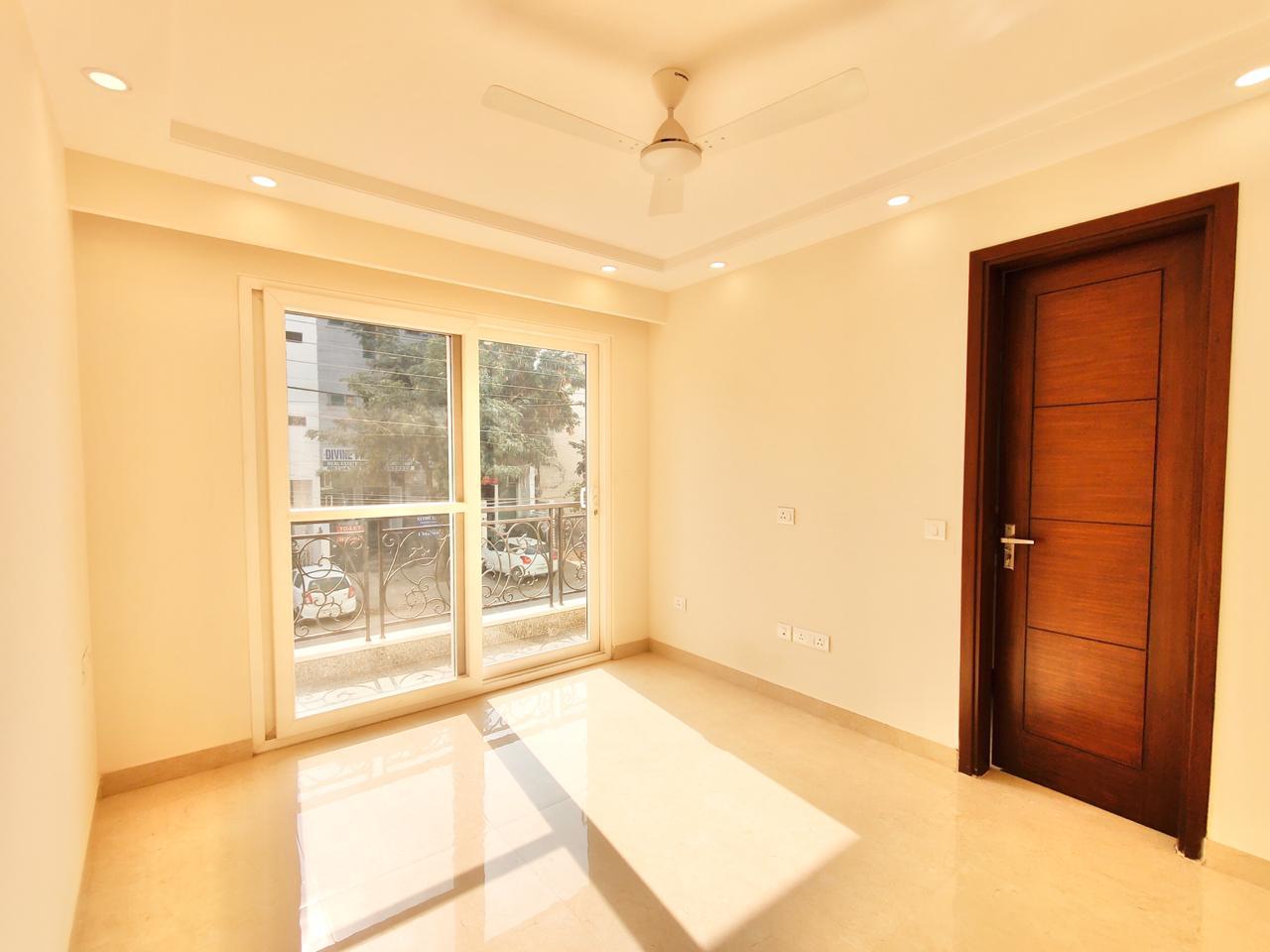 3 BHK + Servant Room Builder Floor For Sale in Ansal Sushant Floors
