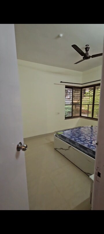 Room in 2 BHK Apartment at Ankur CHS Andheri East, Andheri East – for Rent