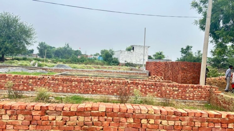 undefined, klj-noida-one  70 Sq.Yd. Plot In Sector 62 Noida 8973203