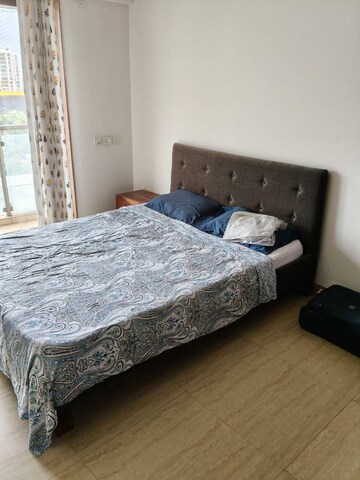Bedroom in 2 BHK Apartment at HDIL Metropolis Residences, Andheri West – for Rent