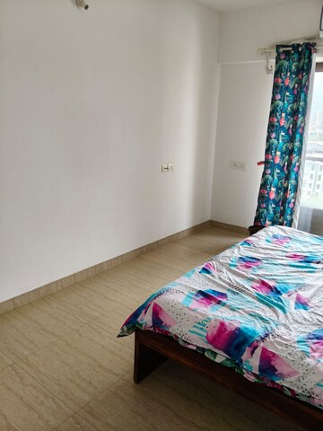 Bedroom in 2 BHK Apartment at HDIL Metropolis Residences, Andheri West – for Rent