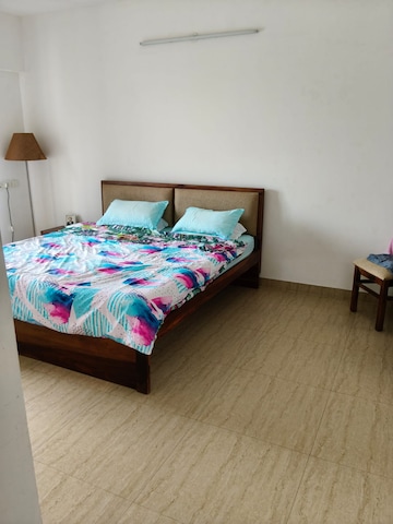 Bedroom in 2 BHK Apartment at HDIL Metropolis Residences, Andheri West – for Rent
