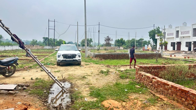 Plot For Sale in Ideal Greens