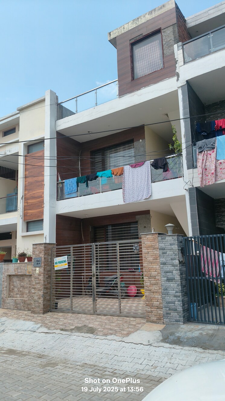 Exterior View, dhakoli 3.5 Bedroom 131 Sq.Yd. Independent House In Dhakoli Zirakpur 8973210