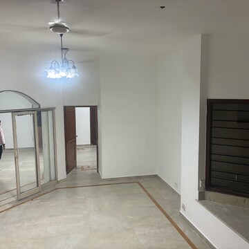 3.5 BHK Independent House For Rent in RWA Apartments Sector 15, Sector 15