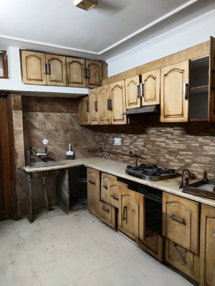 Kitchen, chaudhary-deshraj-complex 2 Bedroom 650 Sq.Ft. Builder Floor In Sector 22 Noida 8973228