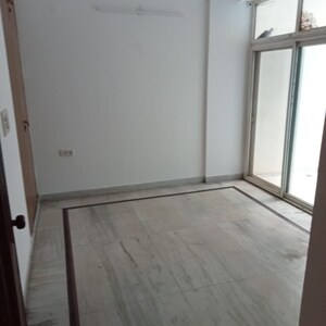 Room in 2 BHK Apartment at Gaur Ganga I, Vaishali Sector 4 – for Sale