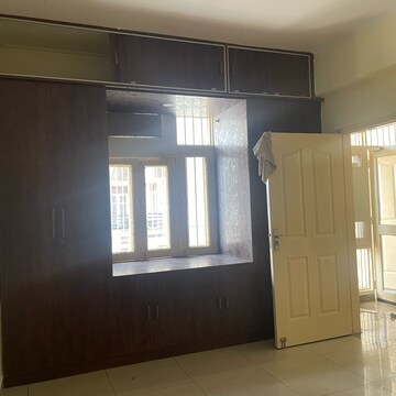 Room in 3 BHK Apartment at Supertech Avant Garde, Vaishali Sector 3a – for Sale
