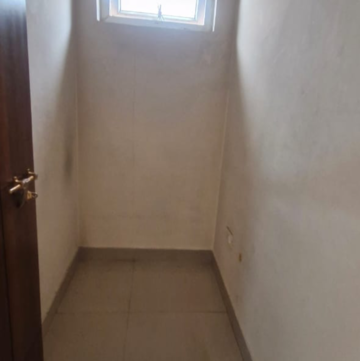 Building Lobby in 3 BHK Builder Floor at Kondapur – for Rent