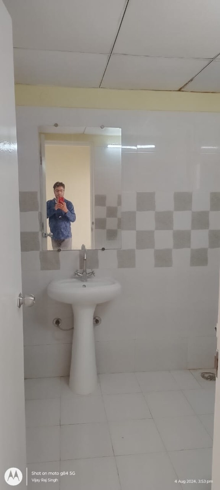 Bathroom, gaur-city-1st-avenue 3 Bedroom 870 Sq.Ft. Apartment In Sector 4 Greater Noida Greater Noida 8973245