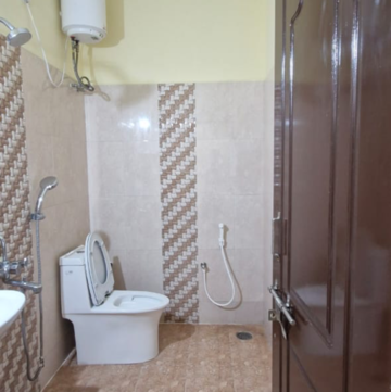 Bathroom in 3 BHK Builder Floor at Kondapur – for Rent