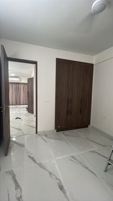 Room in 3 BHK Apartment at Smart World Gems, Sector 89 – for Rent