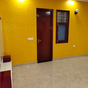 Room in 2 BHK Builder Floor at Vaishali Sector 6 – for Sale