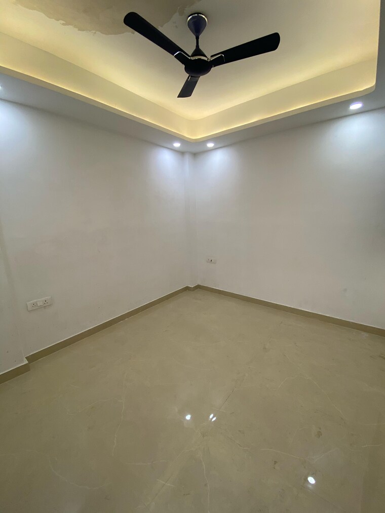 Bedroom, sector 104 3 Bedroom 1600 Sq.Ft. Builder Floor In Sector 104 Noida 8973259