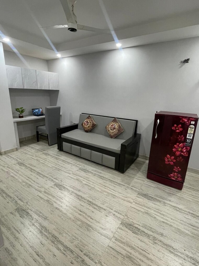  Parking, arcade-48 3.5 Bedroom 300 Sq.Yd. Builder Floor In Sector 48 Gurgaon 8973274