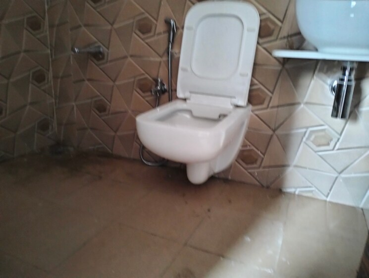 Bathroom, riddhi gardens Pg For Boys & Girls In Riddhi Gardens 8973276
