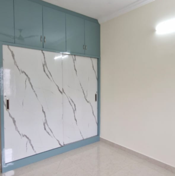 Room in 3 BHK Builder Floor at Kondapur – for Rent