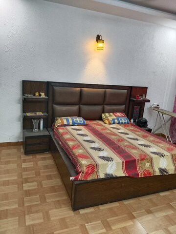 Bedroom in 3 BHK Builder Floor at Sahastradhara Road – for Rent