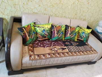 Bedroom in 3 BHK Builder Floor at Sahastradhara Road – for Rent