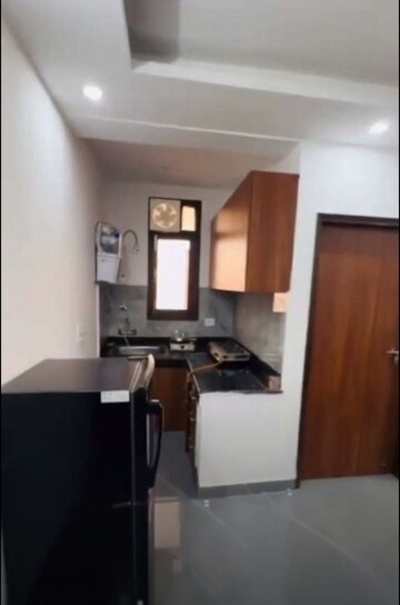 Kitchen in 1 BHK Builder Floor at Sector 15 – for Rent