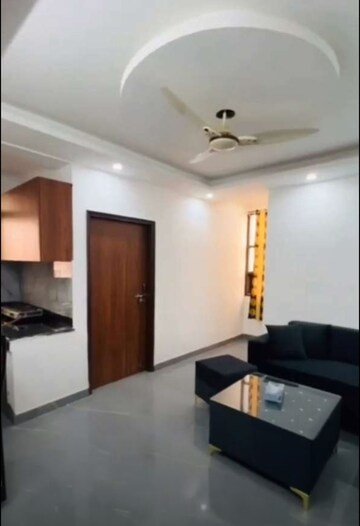 1 BHK Builder Floor For Rent in Sector 15
