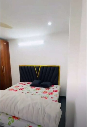 Bedroom in 1 BHK Builder Floor at Sector 15 – for Rent
