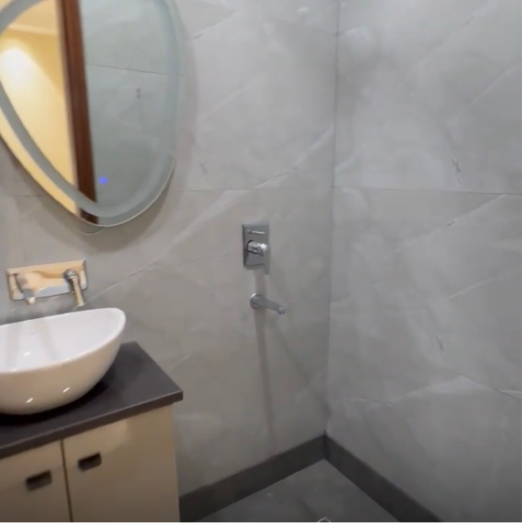 Bathroom, lajpat nagar ii 2 Bedroom 900 Sq.Ft. Builder Floor In Lajpat Nagar ii Delhi 8973340