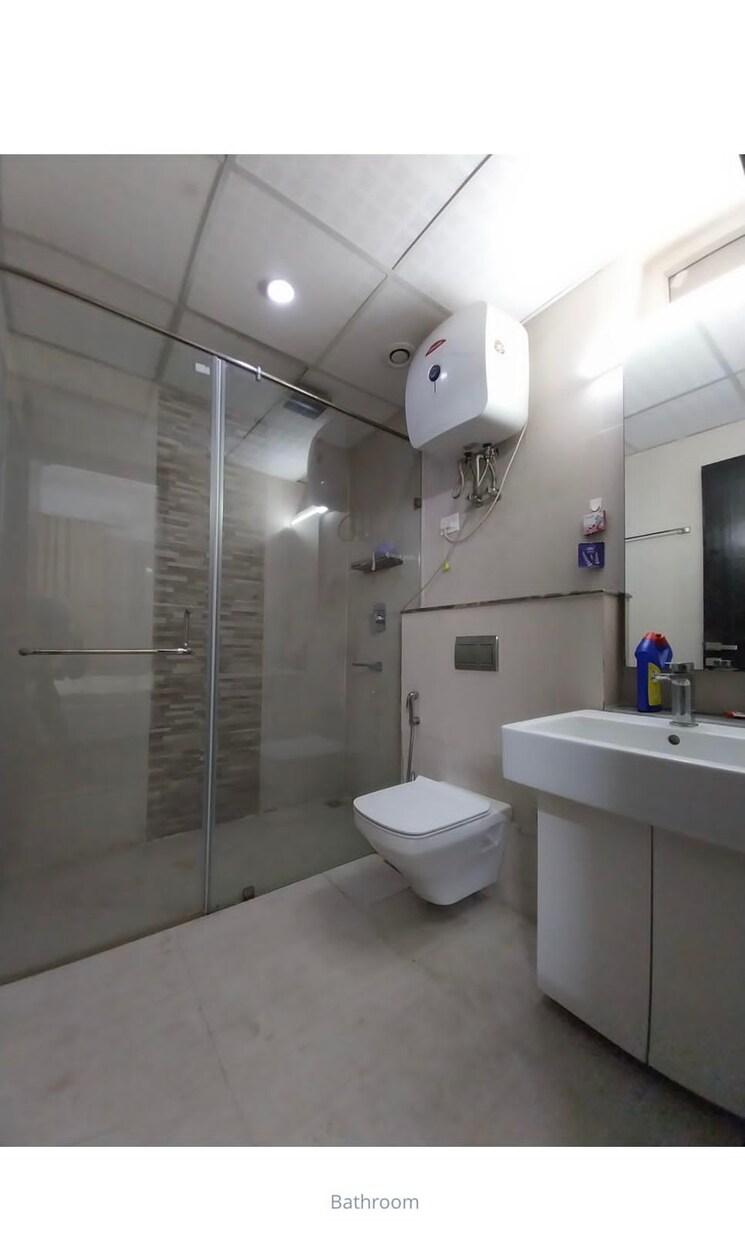 Bathroom, supertech-supernova-spira-suites 3 Bedroom 2100 Sq.Ft. Apartment In Sector 94 Noida 8973346