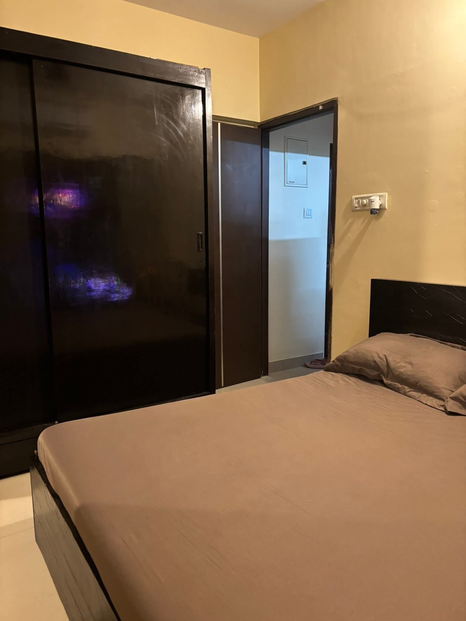 Pg For Rent in Goregaon East 