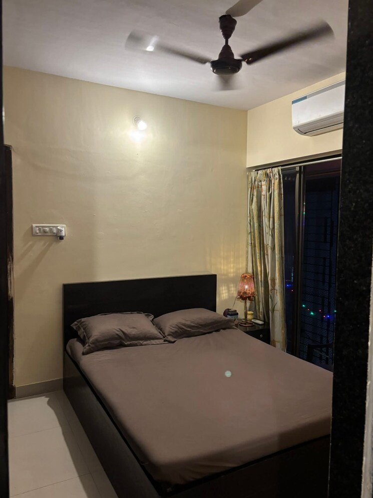 Bedroom, goregaon east Pg For Boys & Girls In Goregaon East 8973344