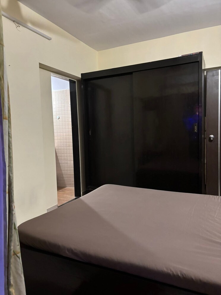 Bedroom, goregaon east Pg For Boys & Girls In Goregaon East 8973344