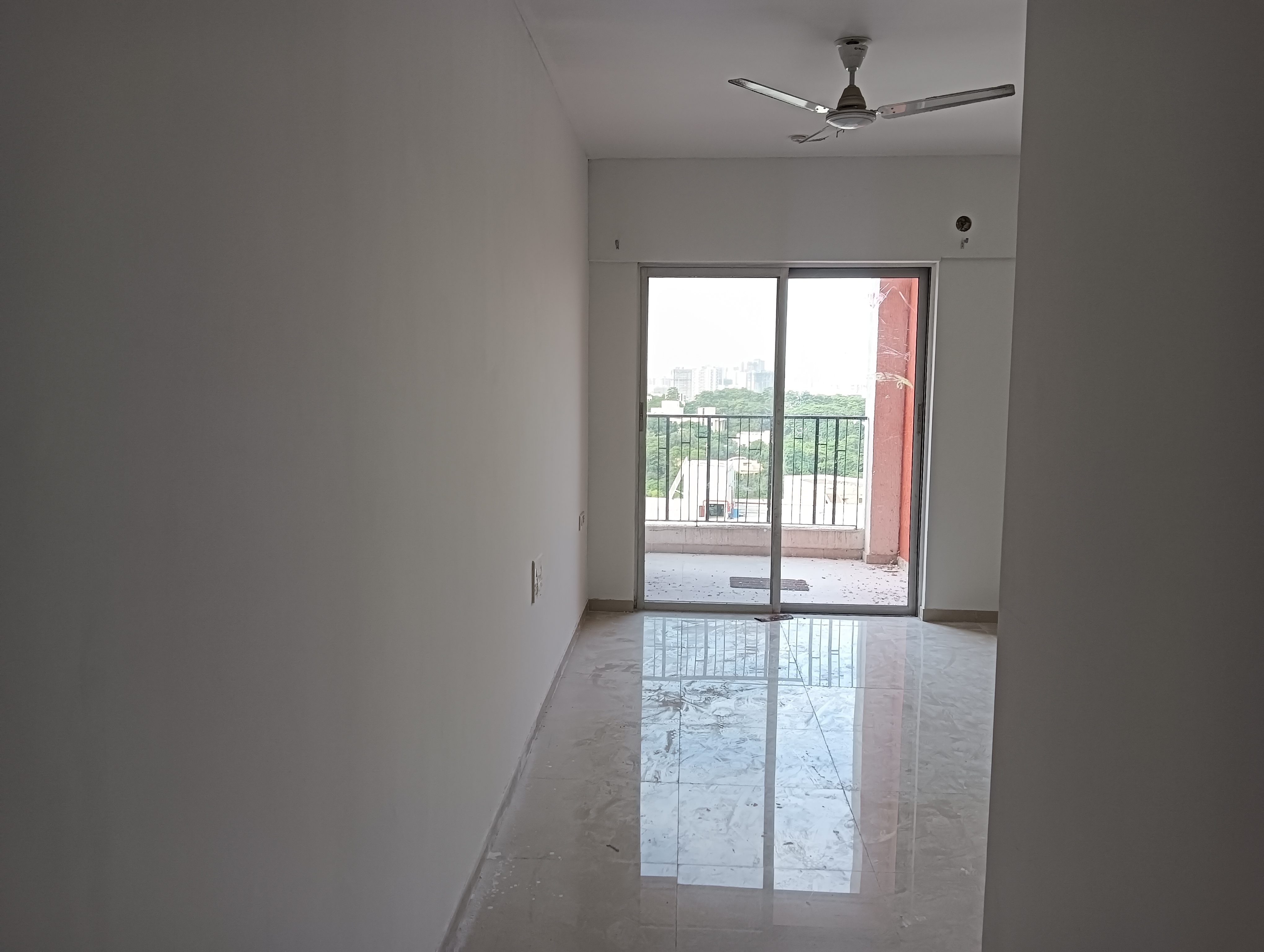 2 BHK + Extra Room Apartment For Rent in Godrej Elements