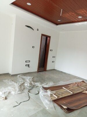 Room in 3 BHK Independent House at Rau – for Sale