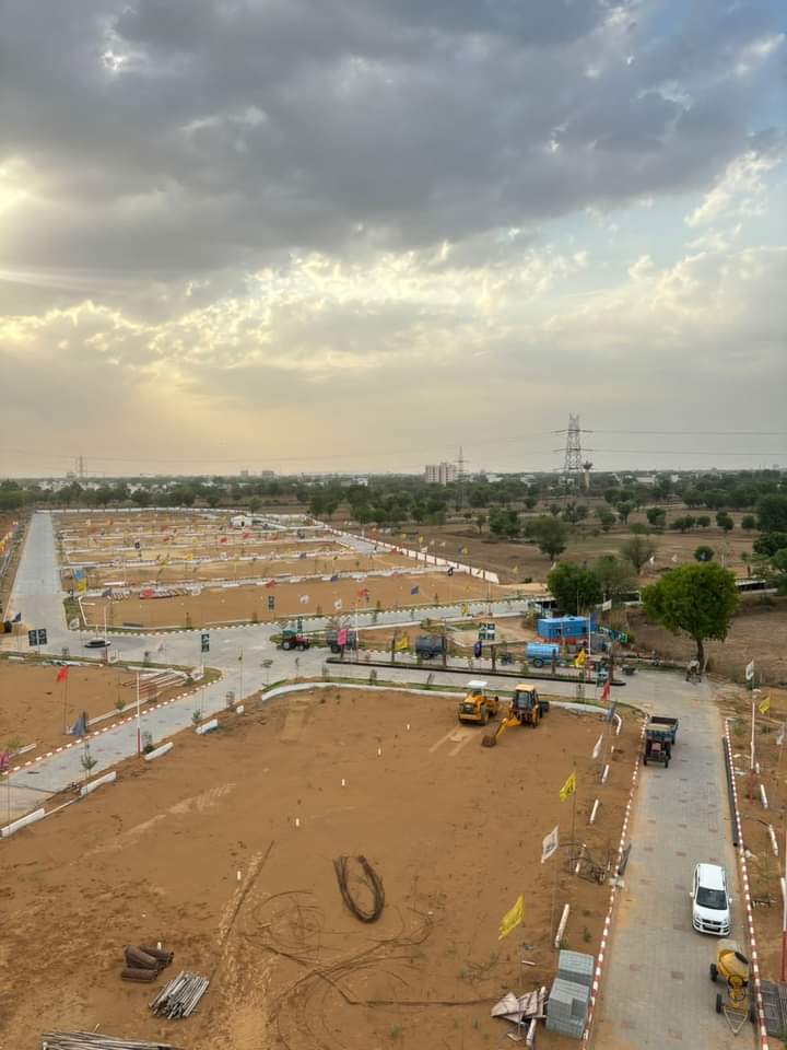 Plot For Sale in MLH Unique City