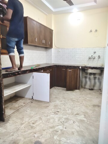 Team Area in 2 BHK Independent House at Gomti Nagar – for Rent