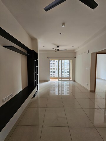 2 BHK Apartment For Rent in Prestige Misty Waters, Hebbal