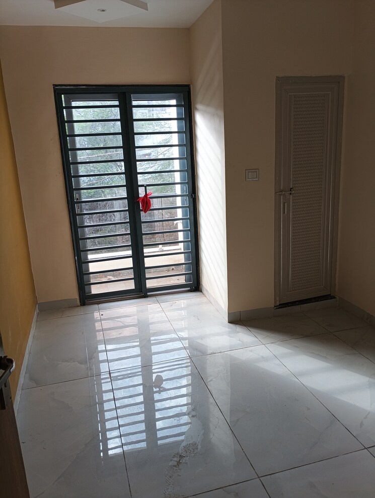 Room, niranjanpur 4 Bedroom 800 Sq.Ft. Independent House In Niranjanpur Indore 8973480