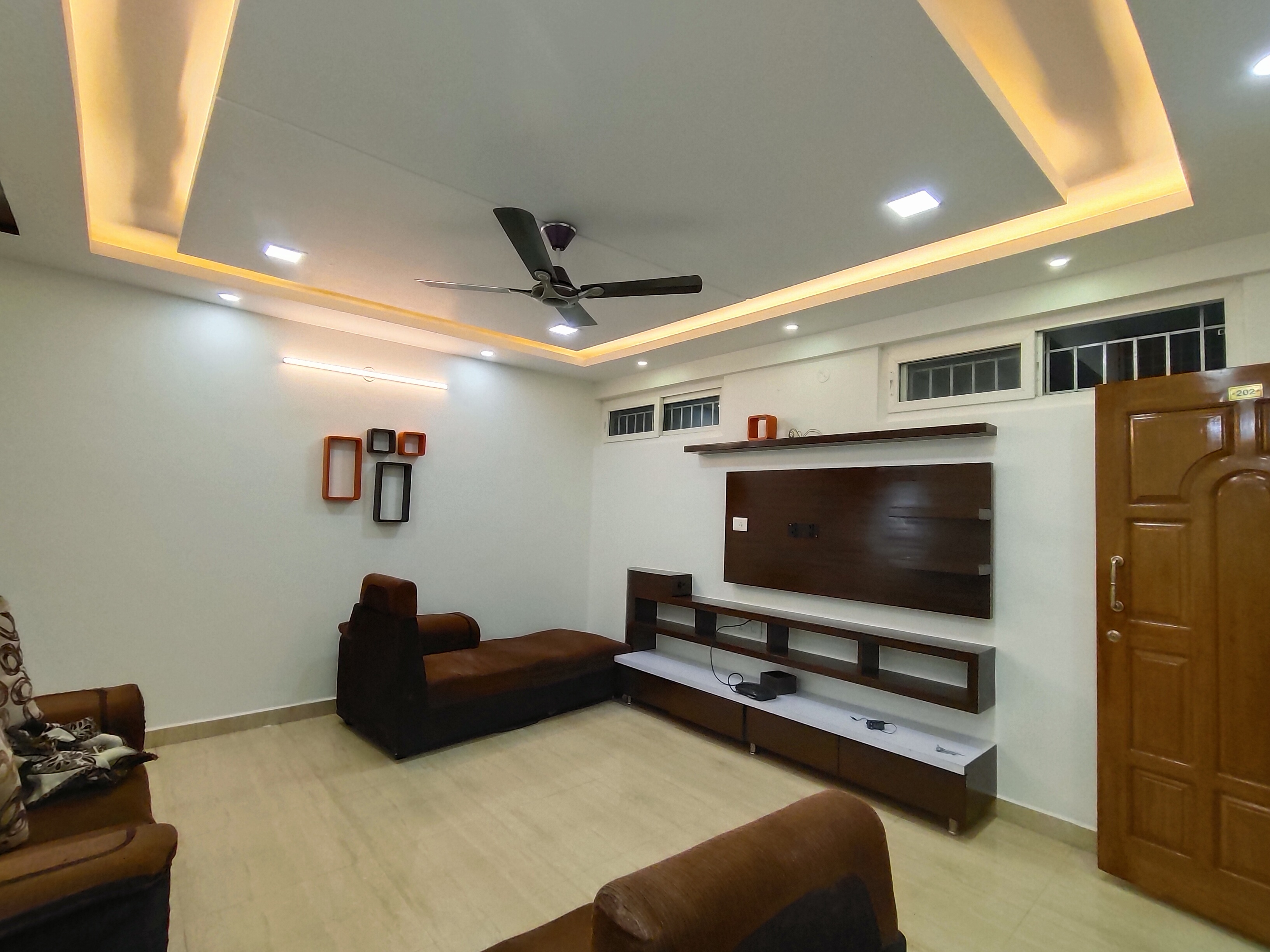 2 BHK + Pooja Room Apartment For Rent in BM Luxuria