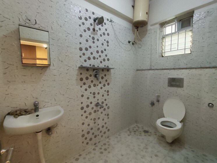 Bathroom, bm-luxuria 2 Bedroom 1180 Sq.Ft. Apartment In Hsr Layout Bangalore 8973490