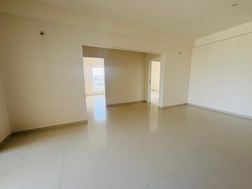 Room in 2 BHK Apartment at Godrej Nurture Pune, Mamurdi – for Rent