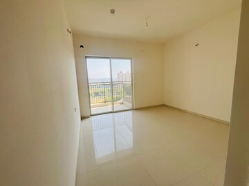 Room in 2 BHK Apartment at Godrej Nurture Pune, Mamurdi – for Rent