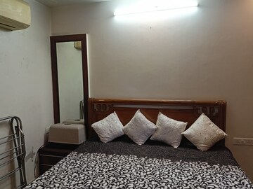 Bedroom in 2 BHK Apartment at Logix Blossom Zest, Sector 143 – for Rent