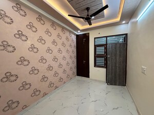 Room in 3 BHK Independent House at Kalwar Road – for Sale