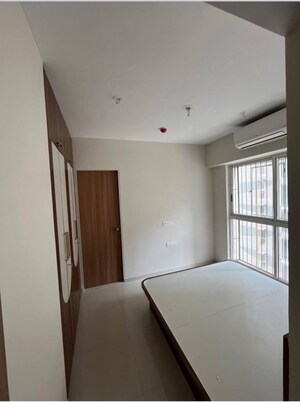 Room in 2 BHK Apartment at Mermaid Seaview, Cbd Belapur Sector 11 – for Sale