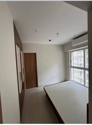 Room in 2 BHK Apartment at Mermaid Seaview, Cbd Belapur Sector 11 – for Sale